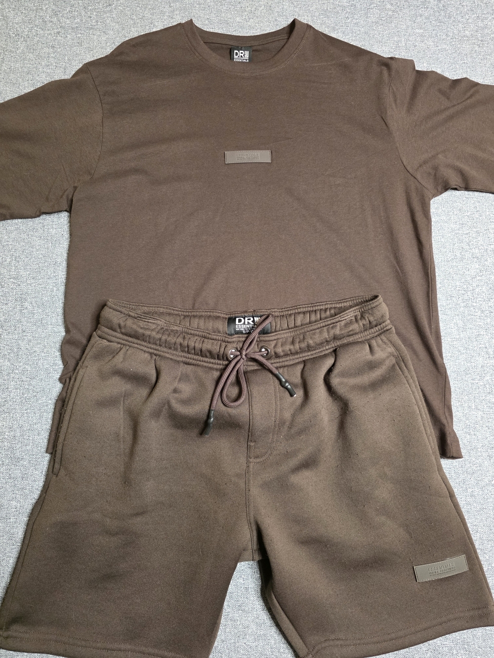 DRILL Essentials Brown T-Shirt Short Set Mens Small